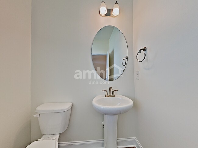 Building Photo - 118 White Ash Dr