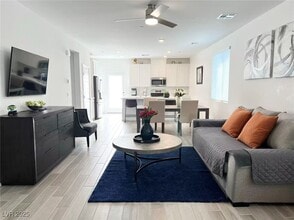 Building Photo - 3713 Neblina Dr