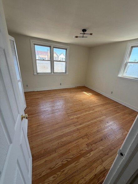 Building Photo - 3900 L St