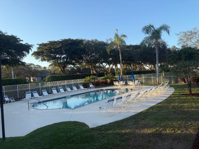 Building Photo - 9927 Kamena Cir