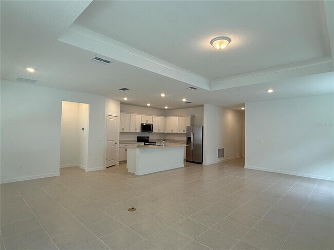 Building Photo - 3915 Big Sky Dr