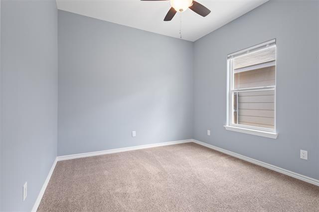 Building Photo - 652 River Garden Dr