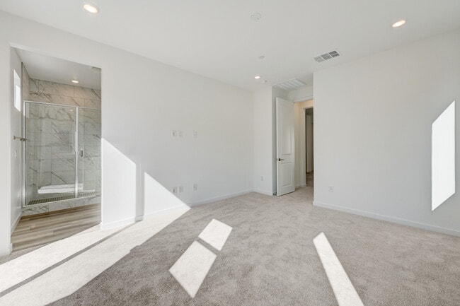 Building Photo - 1533 Melodic Lark Dr