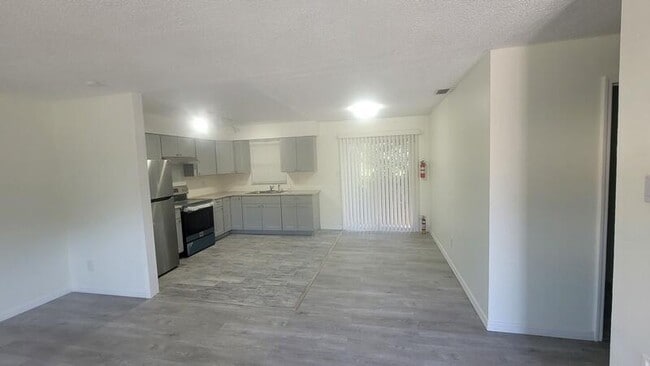 Building Photo - 500 Titus St