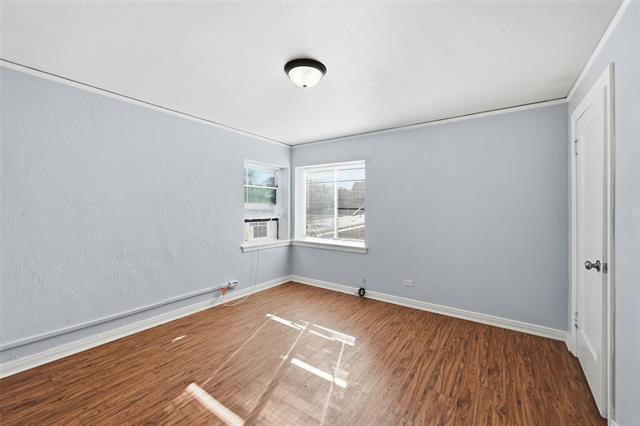 Building Photo - 305 W Morton St