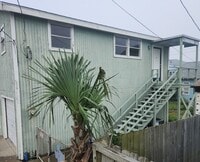 Building Photo - 823 Avenue K