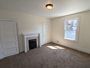 Building Photo - wbu218