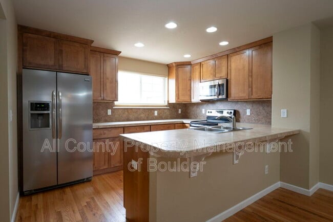 Building Photo - 1667 Venice Ln