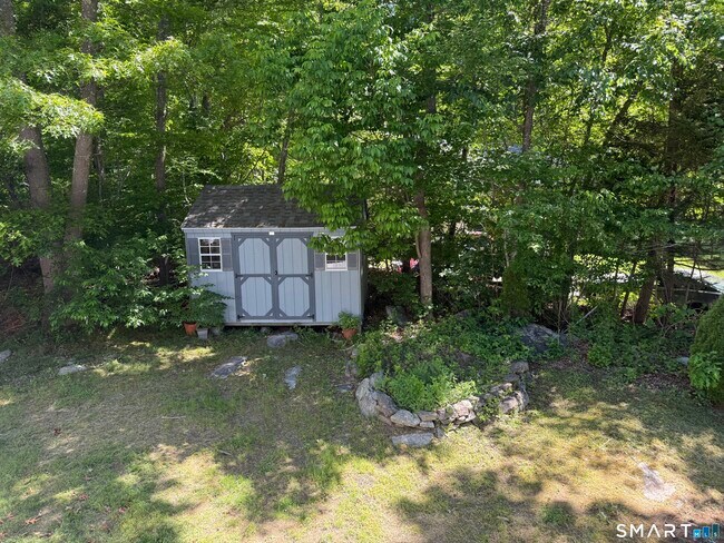 Building Photo - 308 Noank Ledyard Rd