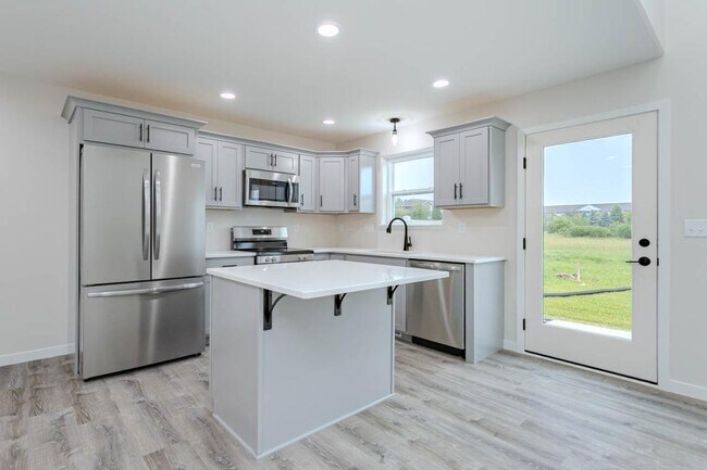 Building Photo - 3504 Green Pastures Ln