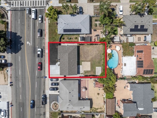 Building Photo - Nicely Remodeled 3 Bed 2 Bath in West Chul...