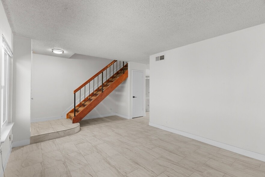 Building Photo - 3537 Mercury St