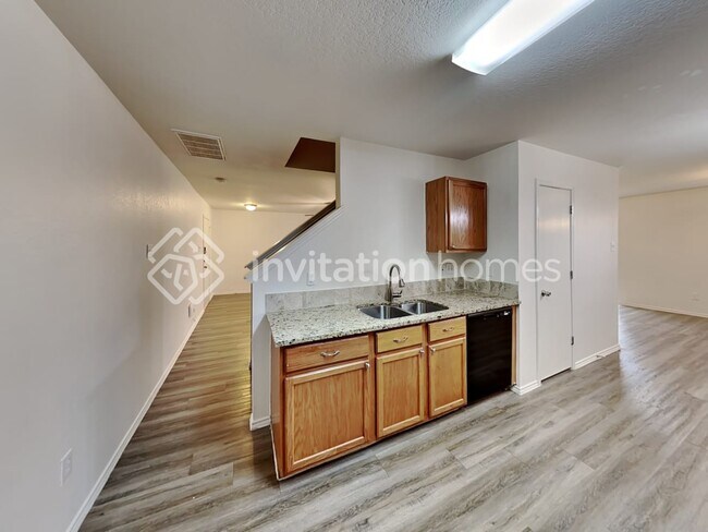 Building Photo - 12502 Aarons Way Dr
