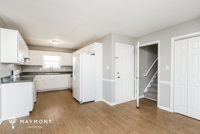 Building Photo - 395 Branchwood Dr