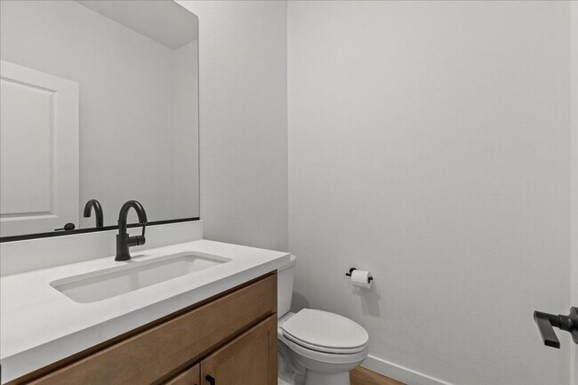 Building Photo - 10489 Mountain Aster Ave