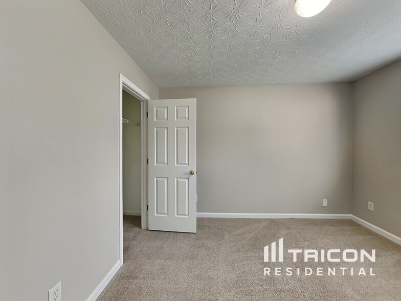 Building Photo - 5545 Amber Cove Way