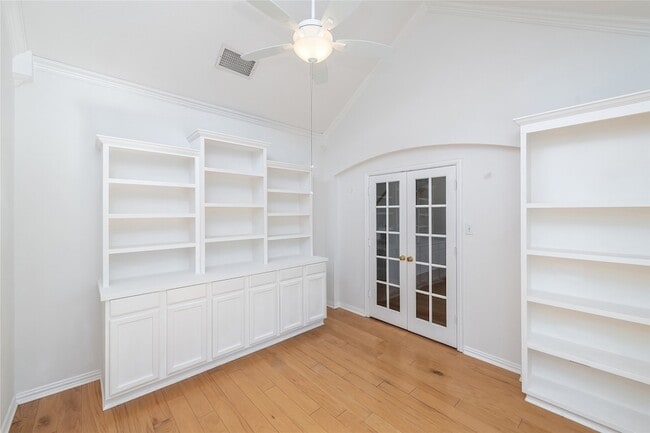 Building Photo - 2318 Balleybrooke Dr