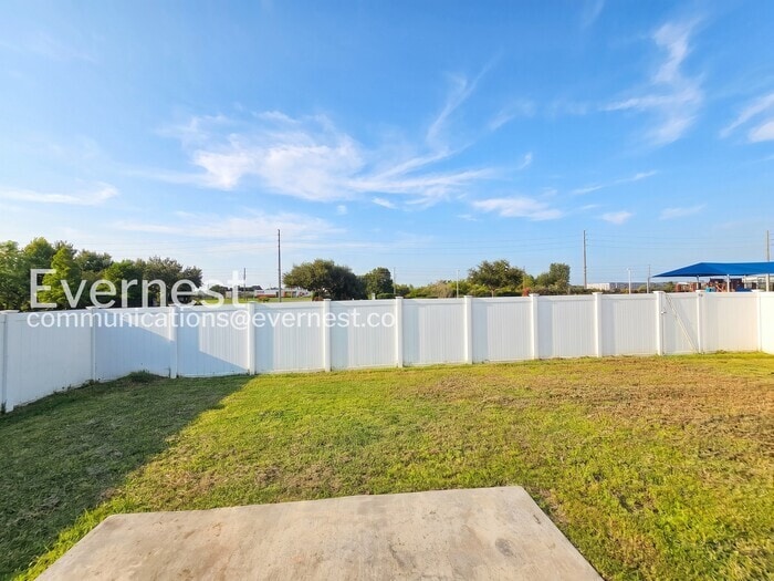 Building Photo - 5118 Ballard Crest Ln