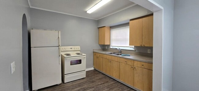 Building Photo - Beautiful 2/1 Single Family Home in Gibsonton! ASK ABOUT OUR MOVE IN SPECIALS!!