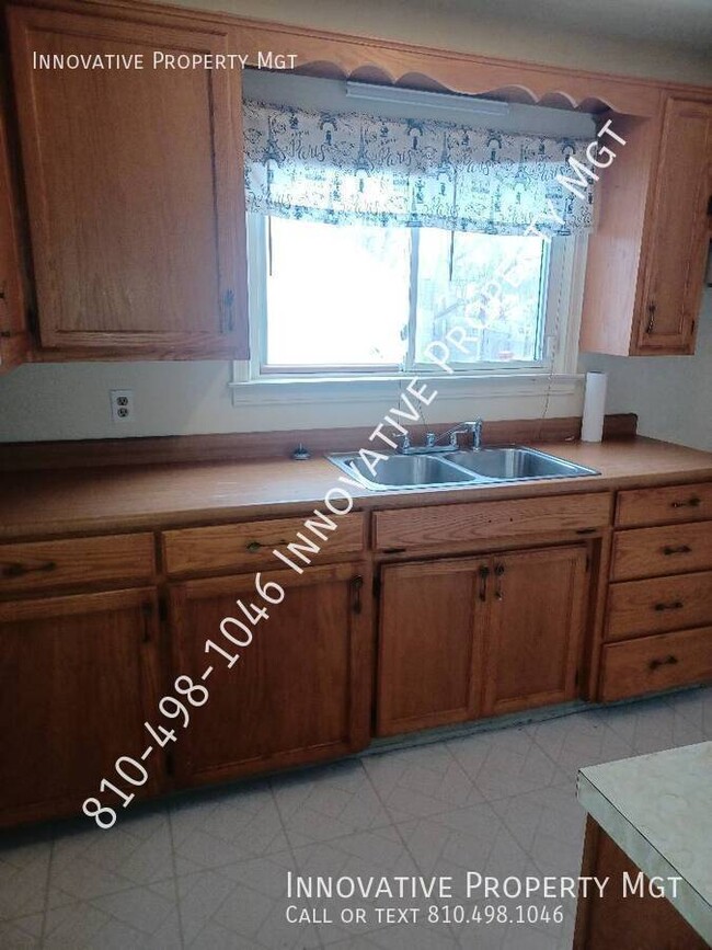 Building Photo - 1606 Cronk Ave