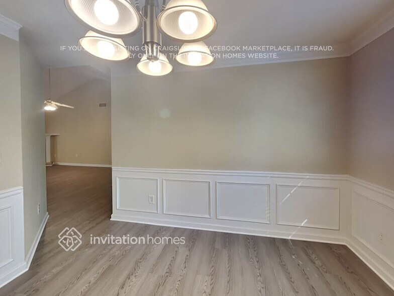 Building Photo - 1594 Stephens Pond View