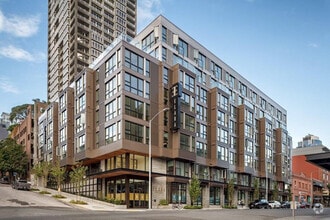 Building Photo - Elara at the Market