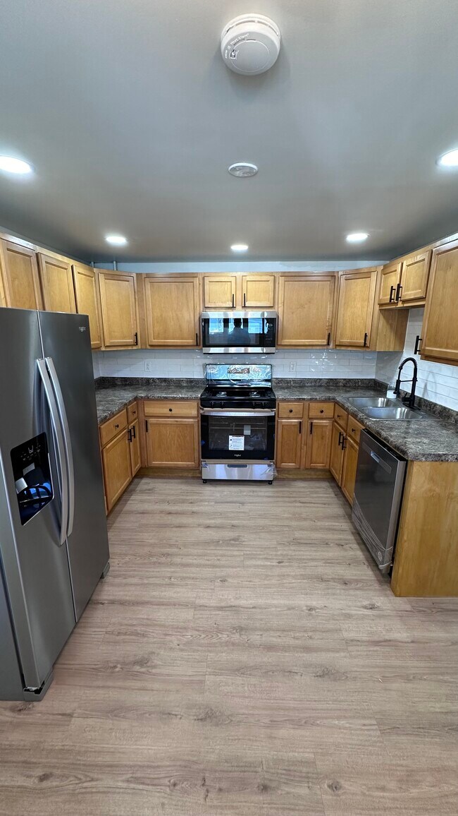 Building Photo - 4628 W 88th Pl