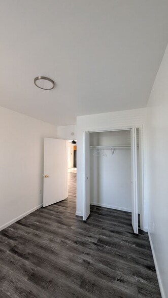 Building Photo - 191 S Meade St