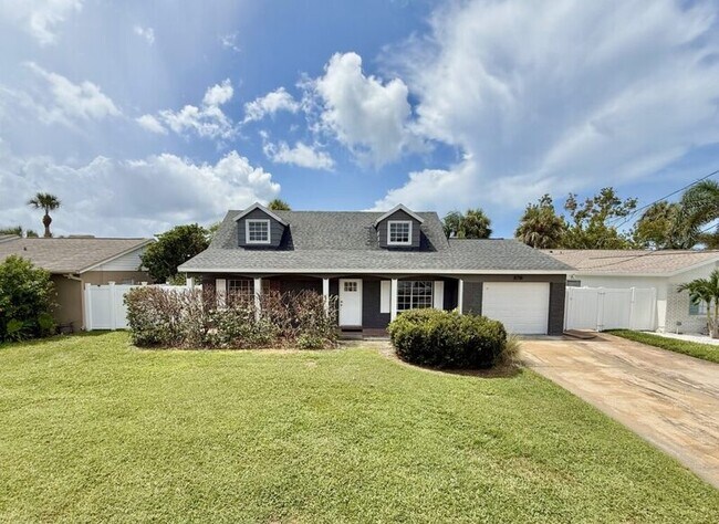 Building Photo - 8718 Thornwood Ln