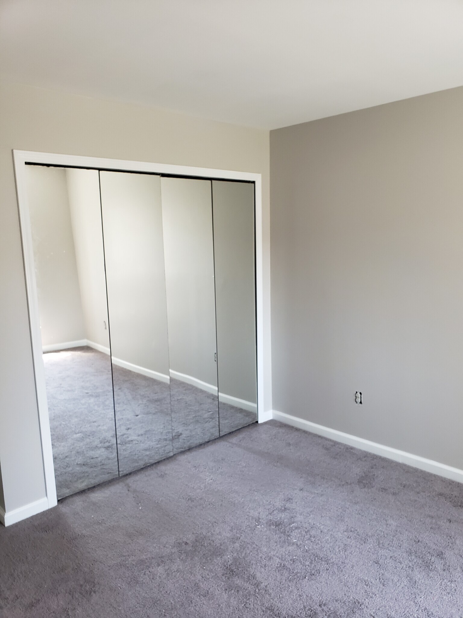 Building Photo - 41164 N Woodbury Green Dr