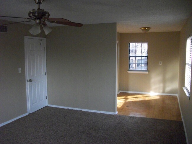 Building Photo - 1128 NW 56th St