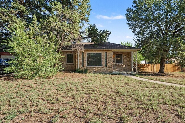 Building Photo - 7345 Montview Blvd