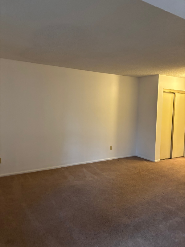 Building Photo - 14701 E Tennessee Dr