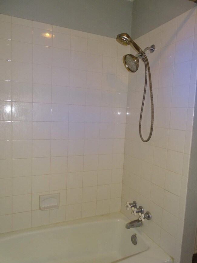 Building Photo - 5738 94th St