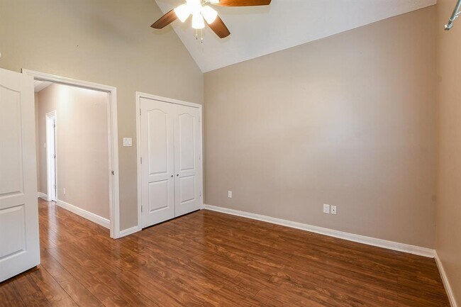 Building Photo - 21818 Windsor Castle Dr