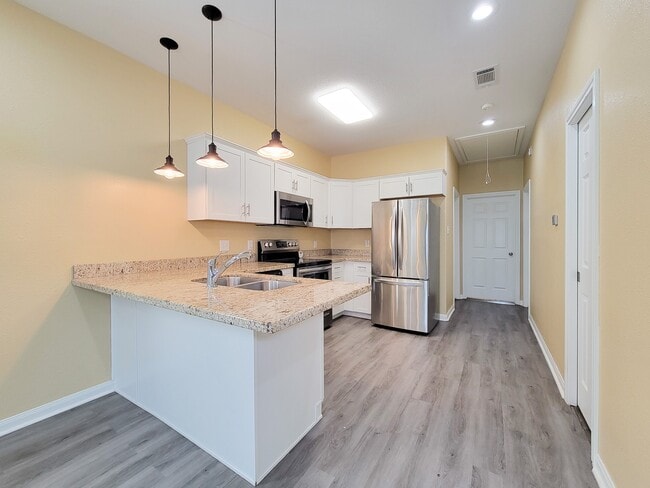 Building Photo - 16361 Eastchase St