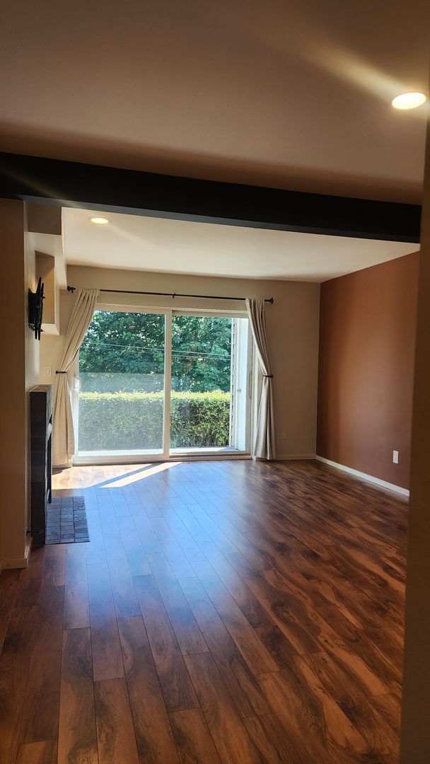 Building Photo - 1/2 Month FREE with Move In by September 1...