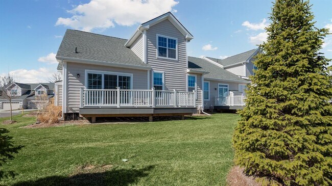 Building Photo - 2689 Oxford Cir