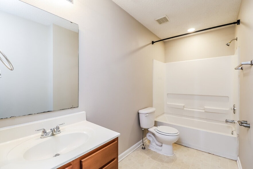 Building Photo - 4490 St Catherines Ct