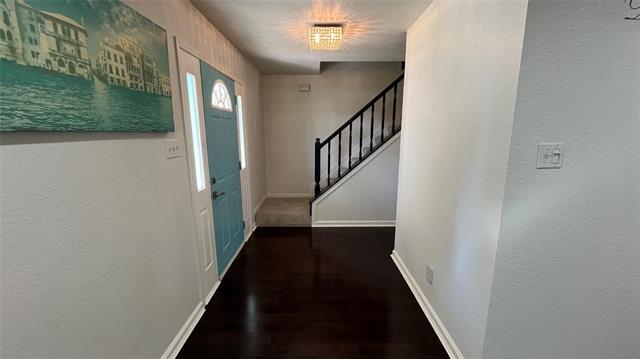 Building Photo - 2625 Bayberry Ln