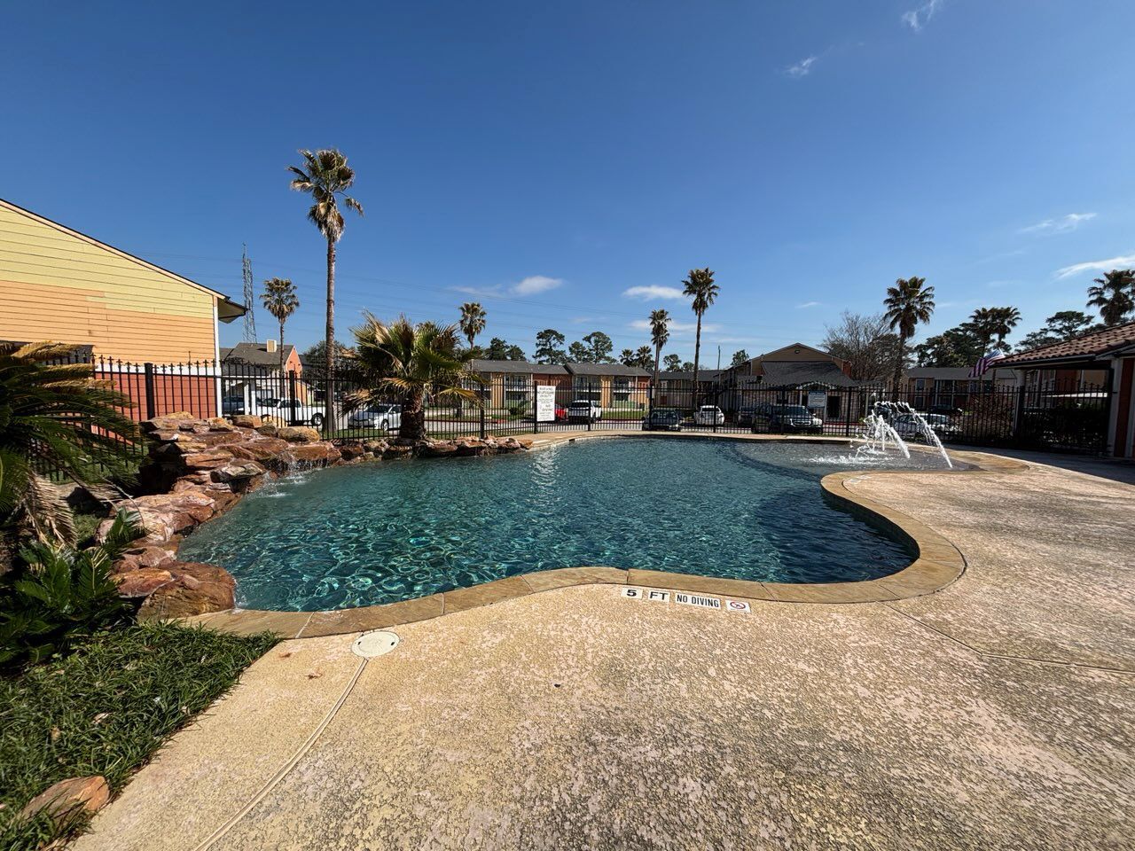 Building Photo - The Palms at Cypress Station