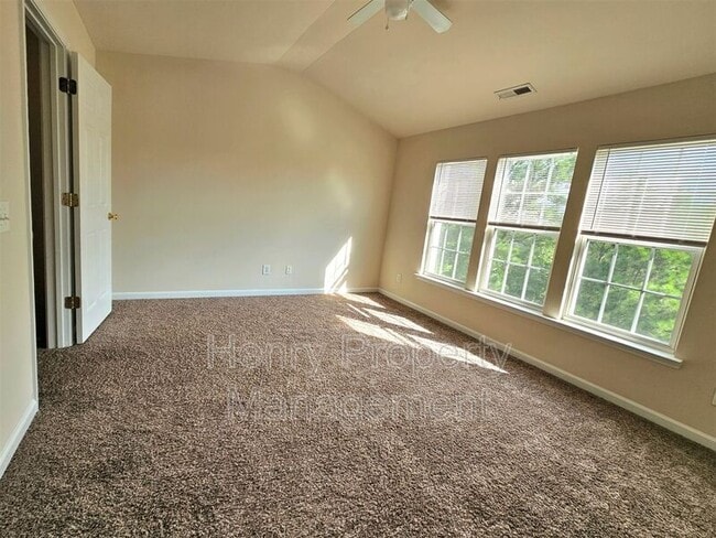 Building Photo - 417 Ruby Walk Dr