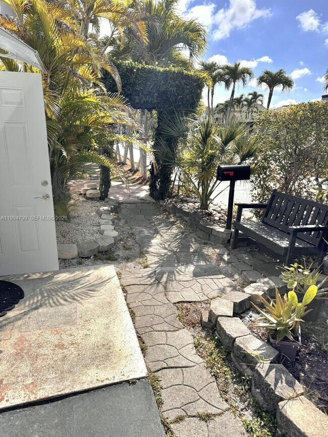 Building Photo - 11517 SW 34th Ln