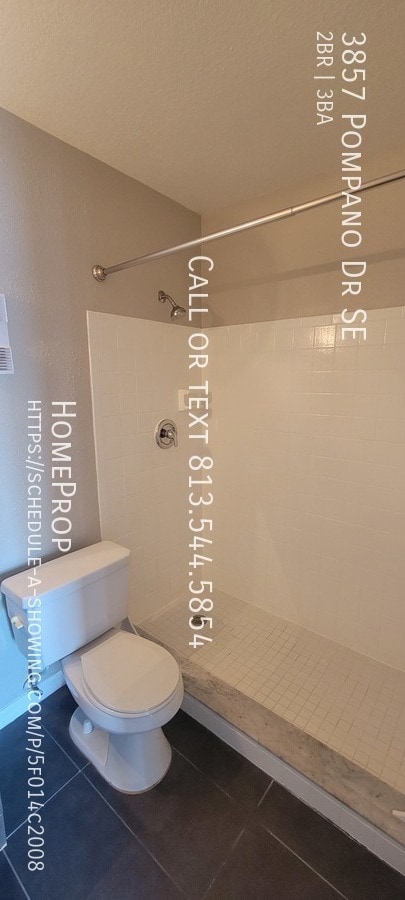 Building Photo - 3857 Pompano Dr SE