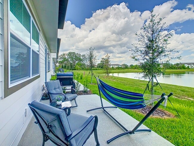 Building Photo - 1055 Plantation Ln