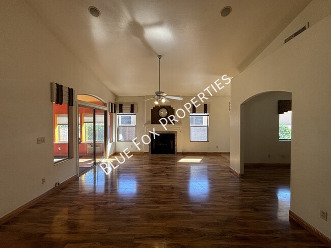 Building Photo - 9511 E Briana Ln