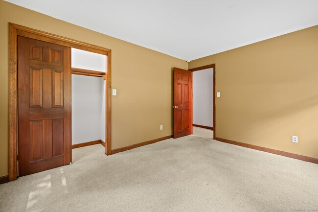 Building Photo - 108 Monson Rd