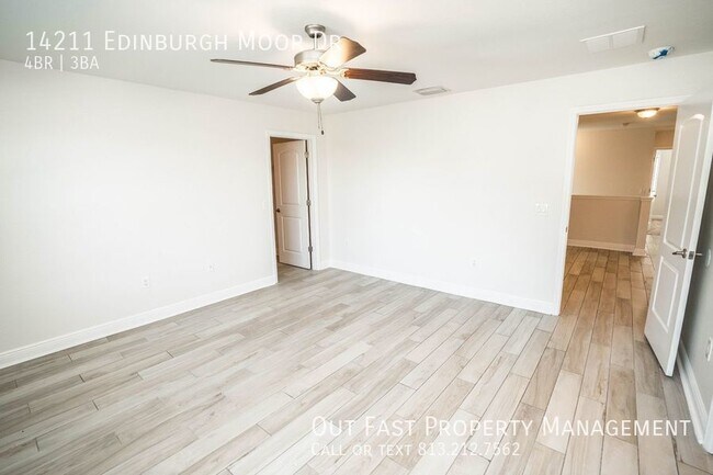 Building Photo - Spacious and Modern 4-Bedroom Home with a ...