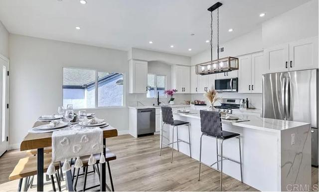 Building Photo - 573 Florida St