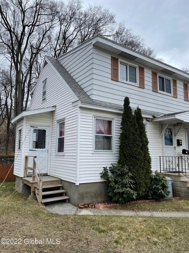 Building Photo - 6 Zoar Ave